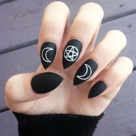 Tap into Your Mystical Powers with Witchcraft-inspired Nails in Columbia SC